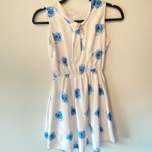 Girls XS casual summer dress